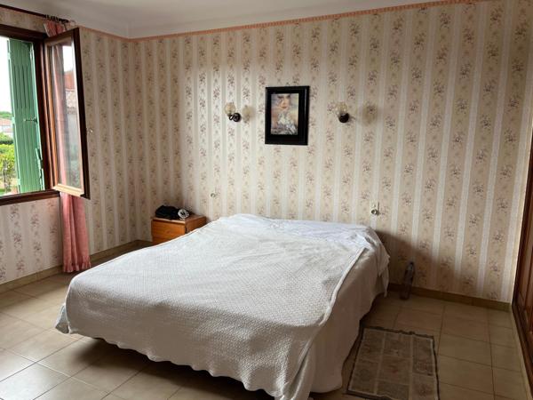 Maison spacieuse avec T2 indépendant et 2 garages