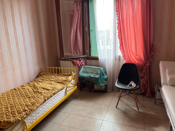 Maison spacieuse avec T2 indépendant et 2 garages