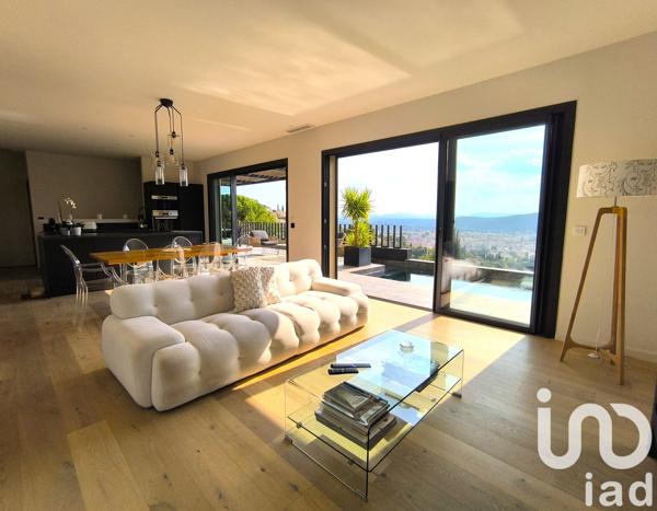 Maison à vendre 6 pièces 188 m² Draguignan