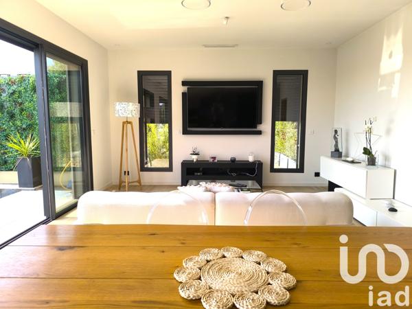 Maison à vendre 6 pièces 188 m² Draguignan