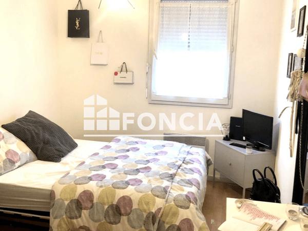 Location Appartement 3 pièces 70.6 m² - 4 F RUE VIRGINIE GHESQUIERE Lille 59000