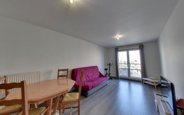 Appartement à vendre    2 pièces • 46,75 m2 Aulnay-sous-Bois