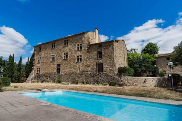 Vente Château Carcassonne 31 Pièces 1200 m²