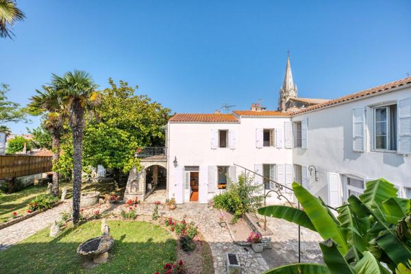 Vente Maison de luxe Le Château-d'Oléron 18 Pièces 402 m²