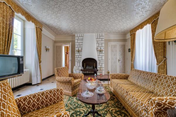 Vente Maison de luxe Le Château-d'Oléron 18 Pièces 402 m²
