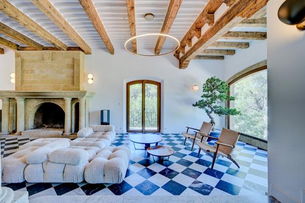 Vente Maison de luxe Aix-en-Provence 20 Pièces 650 m²