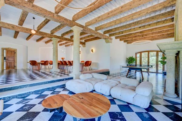Vente Maison de luxe Aix-en-Provence 20 Pièces 650 m²