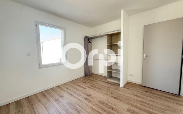 Maison à louer    3 pièces •  Mauzé-sur-le-Mignon