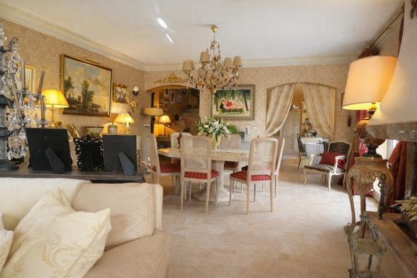 Vente Propriété de luxe Perpignan 8 Pièces 303 m²