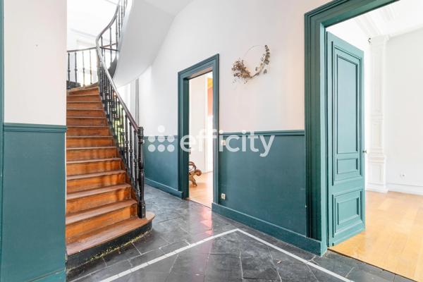 Maison
         11 pièces
        - 290 m² Exclusivité 520 000 € *