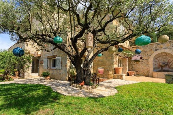 Vente Villa de luxe Montauroux 8 Pièces 310 m²