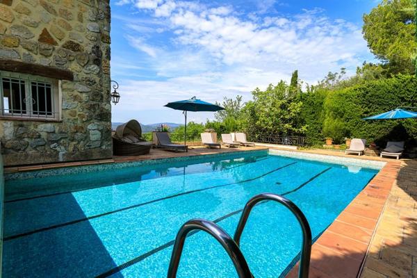 Vente Villa de luxe Montauroux 8 Pièces 310 m²