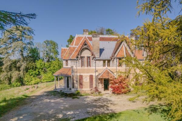 Vente Château Reyrieux 22 Pièces 680 m²