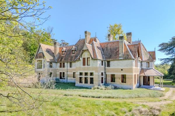 Vente Château Reyrieux 22 Pièces 680 m²