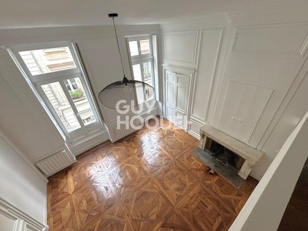 LYON 2 - AUGUSTE COMTE