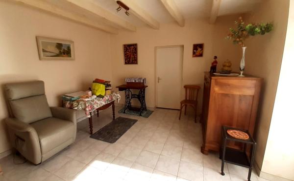 Maison à beau potentiel proche nature