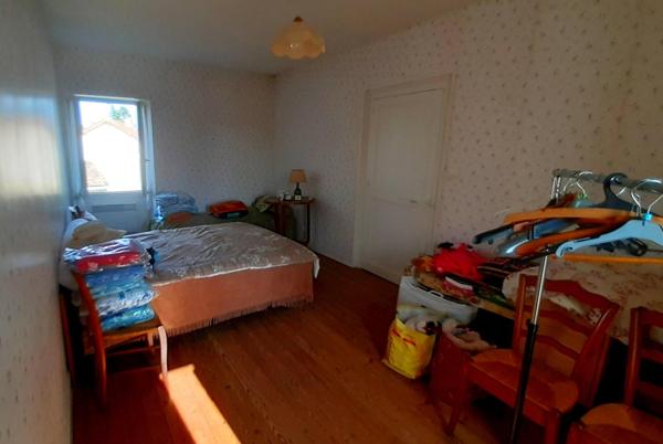 Maison à beau potentiel proche nature