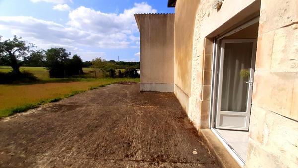 Maison à beau potentiel proche nature