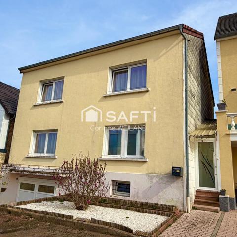 Maison 157 m²,  4 chambres de 20 m2, garage 2 voitures, sous-sol complet, terrain 905 m2
