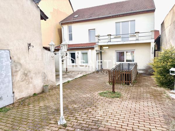 Maison 157 m²,  4 chambres de 20 m2, garage 2 voitures, sous-sol complet, terrain 905 m2