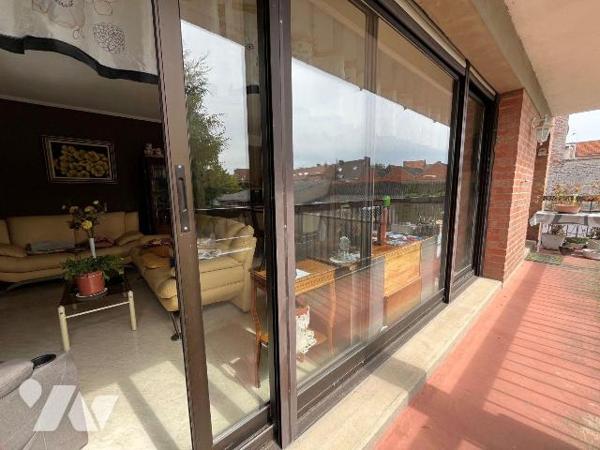 HAZEBROUCK, Bel APPARTEMENT T3 de 79m² avec balcon en centre-ville - Résidence sécurisée avec a...