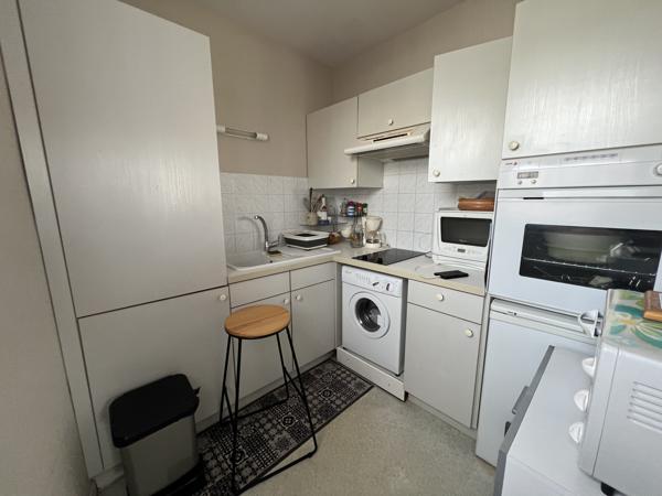 Appartement
                                                                                                                                                                                                                                                                                                                        2 pièce(s)                                                                                                                                                                                                          1 chambre(s)                                                                                                                                                                                                          47.83  m²