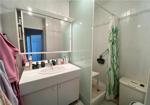 Appartement
                                                                                                                                                                                                                                                                                                                        2 pièce(s)                                                                                                                                                                                                          1 chambre(s)                                                                                                                                                                                                          47.83  m²