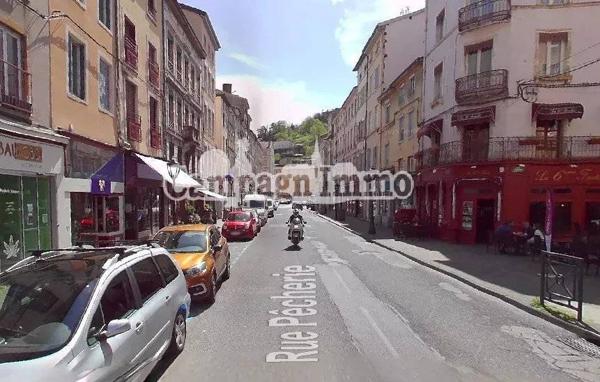 Local Commercial avec  forte visibilité