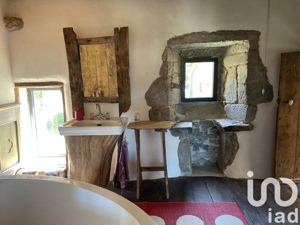 Ferme 6 pièces de 145 m² à Compreignac (87140)