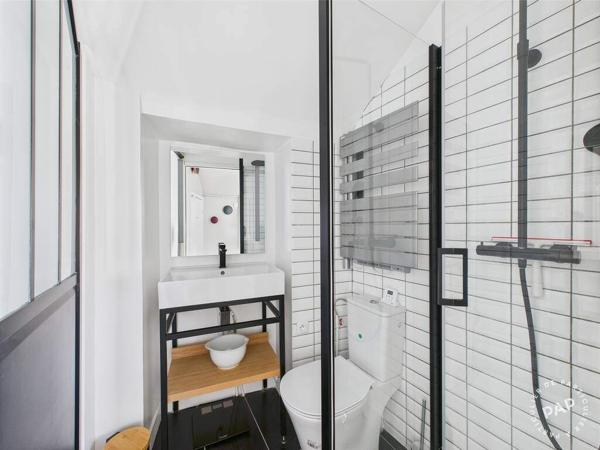 Studio très Calme et très bien placé