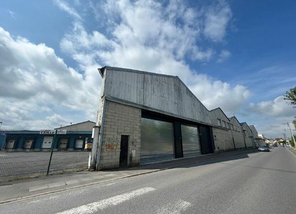 Stationnement à louer  •  Laon