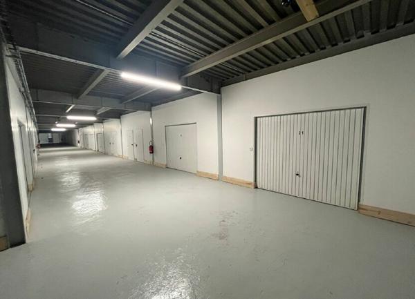 Stationnement à louer  •  Laon