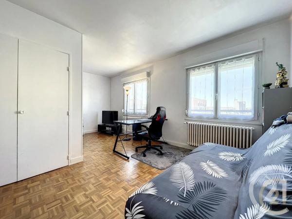 Appartement F1 à vendre  1 pièce - 33 m 2   TROYES  - 10