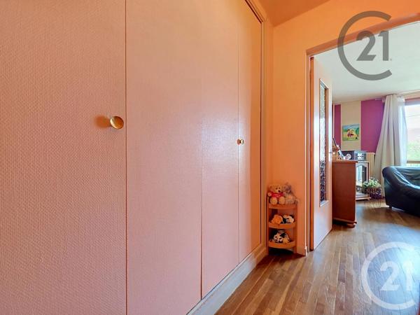 Appartement F1 à vendre  1 pièce - 33 m 2   TROYES  - 10