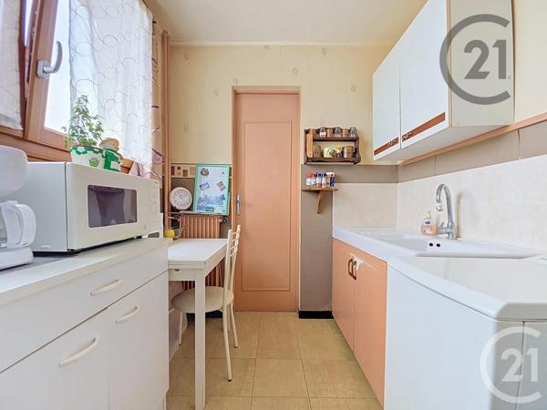 Appartement F1 à vendre  1 pièce - 33 m 2   TROYES  - 10