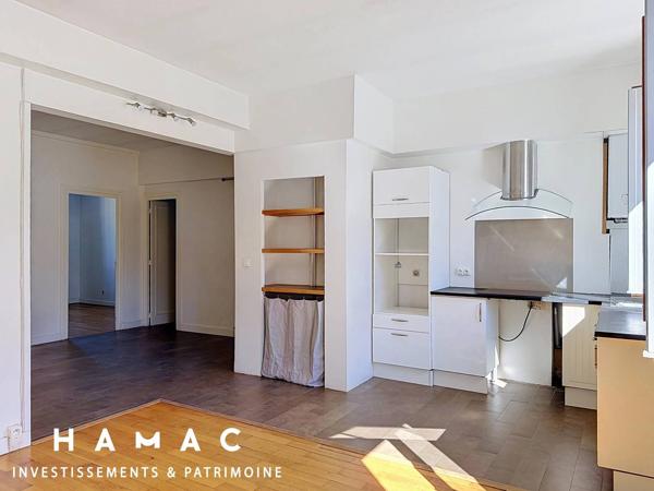 Appartement T3 70m2 dernier étage Rue Sully