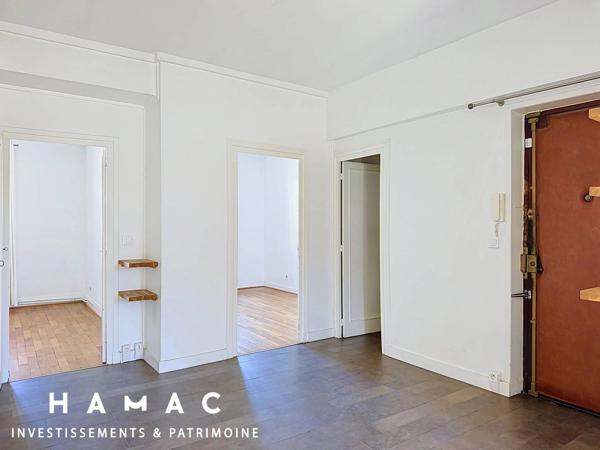 Appartement T3 70m2 dernier étage Rue Sully