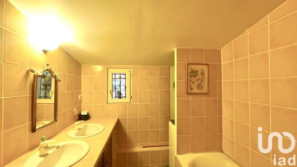 Maison 4 pièces de 80 m² à Vacqueyras (84190)