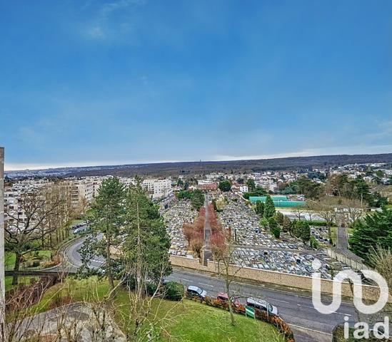 Appartement 4 pièces de 88 m² à Garches (92380)