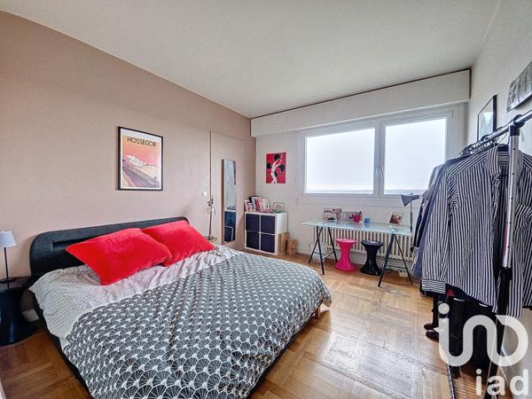 Appartement 4 pièces de 88 m² à Garches (92380)