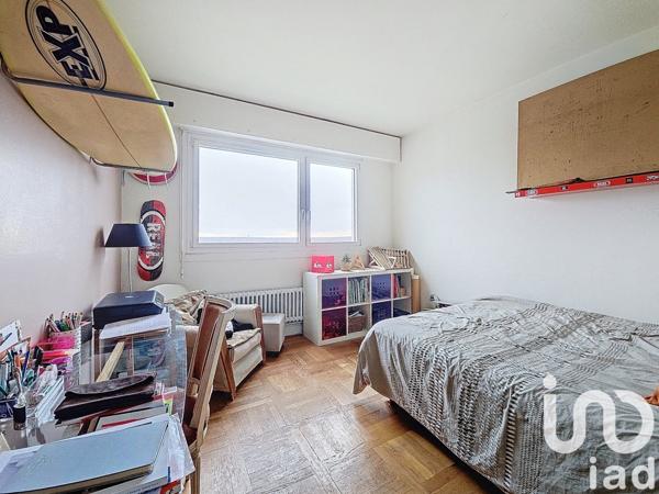 Appartement 4 pièces de 88 m² à Garches (92380)