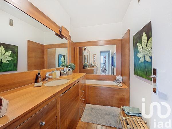 Appartement 4 pièces de 88 m² à Garches (92380)