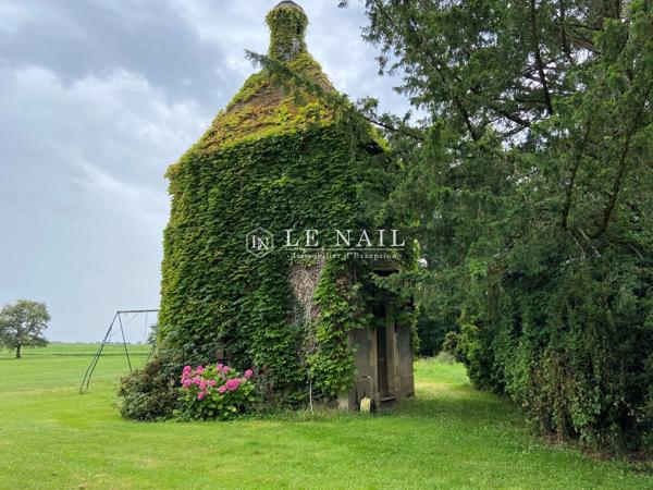 Joli Château du XVIIIème à proximité de Moulins sur Allier