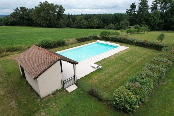 Joli Château du XVIIIème à proximité de Moulins sur Allier