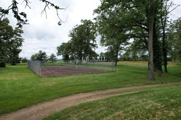 Joli Château du XVIIIème à proximité de Moulins sur Allier