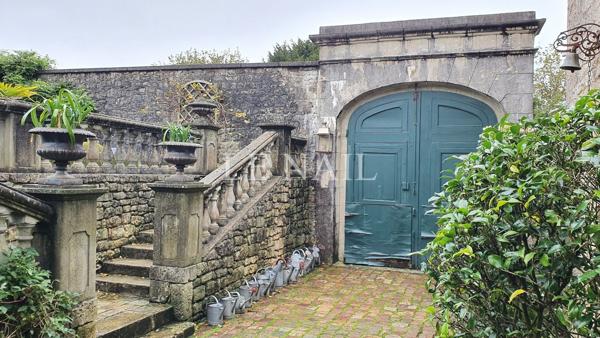 Ravissant hôtel particulier ISMH restauré dans la Manche.