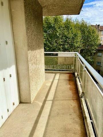 AUCH Centre-ville - T3 lumineux de 73m2 avec balcon et ascenseur