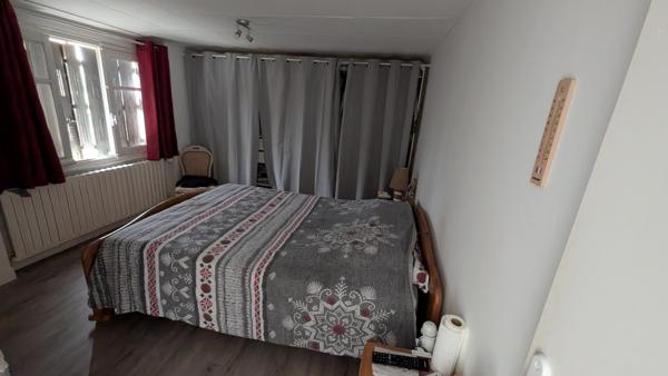 Maison avec hangar de 260m²