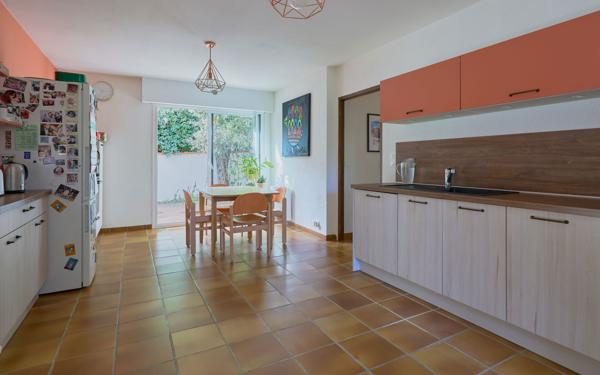 Maison à vendre    5 pièces •  Manosque