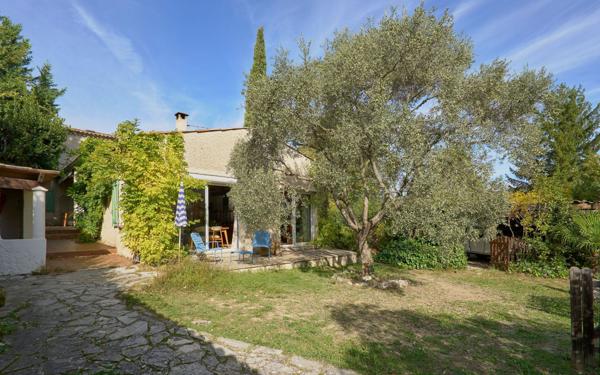 Maison à vendre    5 pièces •  Manosque